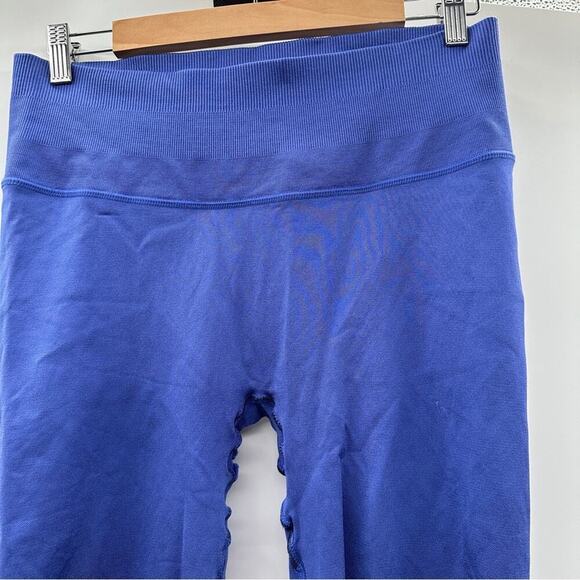 Victoria’s Secret Sport Blue Purple Mid Rise Cut Out Seamless Tight Leggings XLa - Picture 2 of 11